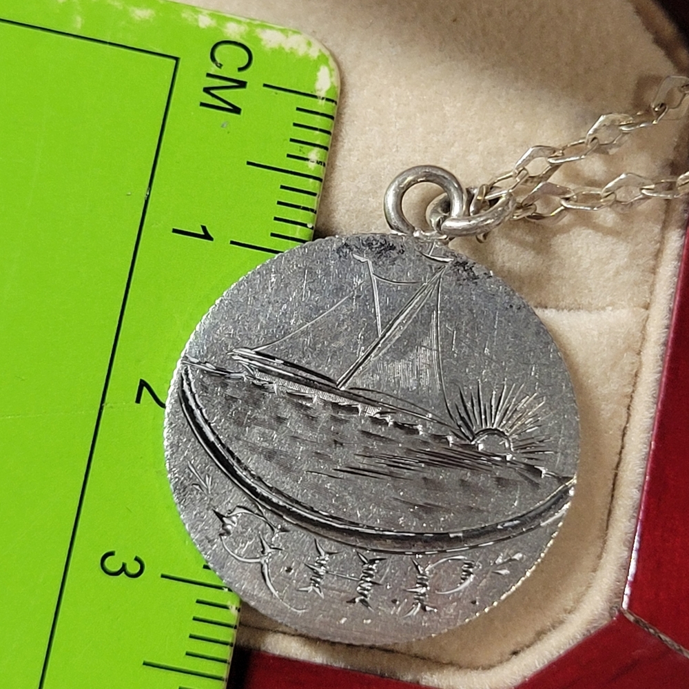 Silver 925  Sailboat Pendant Necklace - Etched Coin Design - Picture 4 of 7